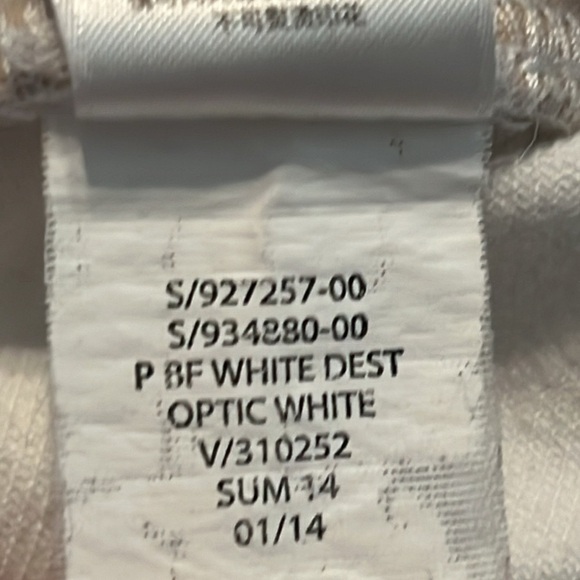 Gap White Boyfriend Fit Ripped Rolled Cuff Jeans Size 8/29 - Picture 13 of 13